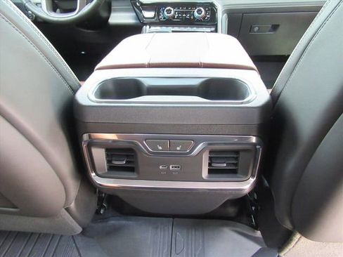 Used 2024 GMC Sierra 1500 Denali Ultimate AWD/4WD image 36