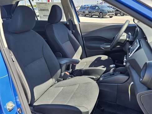 New 2025 Nissan Kicks Play S image 14