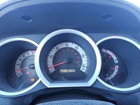 Used 2014 Toyota Tacoma PreRunner image 12