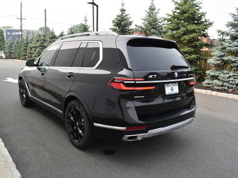 Used 2026 BMW X7 xDrive40i w/ Premium Package AWD/4WD image 7