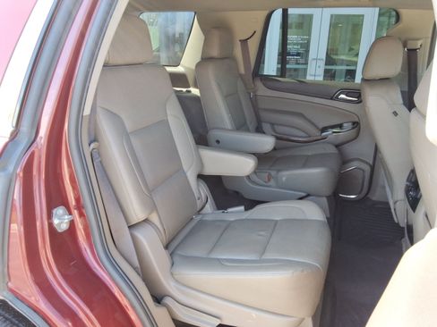 Used 2017 GMC Yukon SLT image 34