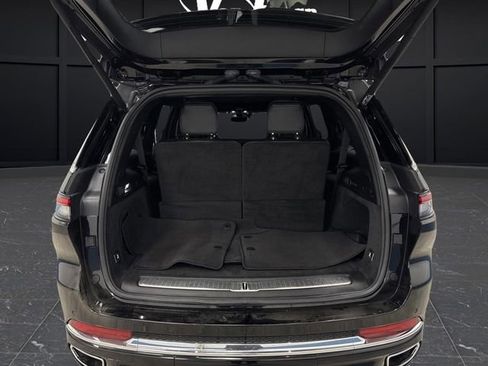 Used 2022 Jeep Grand Cherokee L Overland w/ Luxury Tech Group IV image 16