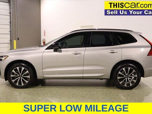 Used 2025 Volvo XC60 B5 Plus AWD/4WD image 4