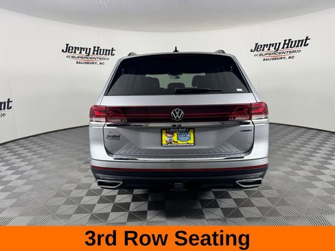 Used 2024 Volkswagen Atlas SE image 7