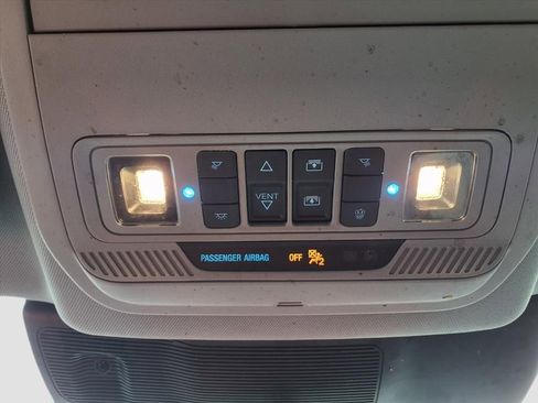 Used 2022 Ford Explorer XLT w/ Equipment Group 202A image 26