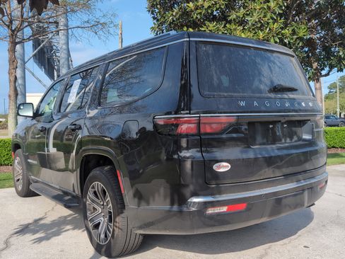 Used 2024 Jeep Wagoneer 2WD w/ Premium Group I image 8