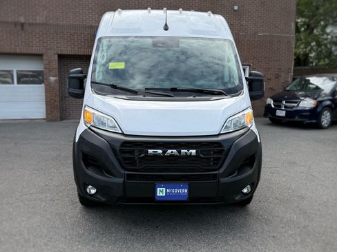 Used 2023 RAM ProMaster 2500 FWD image 2
