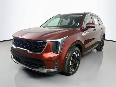 Used 2024 Kia Sorento S FWD image 3
