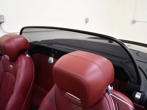 Used 2012 Mercedes-Benz SL 63 AMG image 16