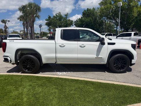 Used 2023 GMC Sierra 1500 Elevation AWD/4WD image 3