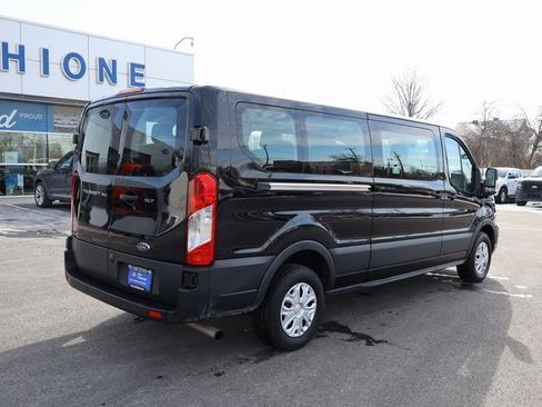 Used 2023 Ford Transit 350 XLT image 3