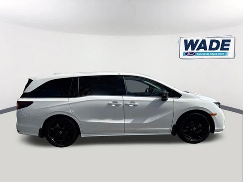 Used 2024 Honda Odyssey Sport image 4
