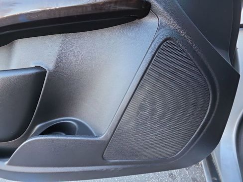 Used 2019 GMC Canyon SLT image 24