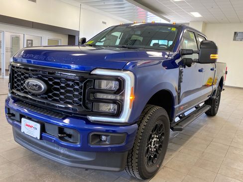 New 2026 Ford F350 Lariat w/ Black Appearance Package AWD/4WD image 4