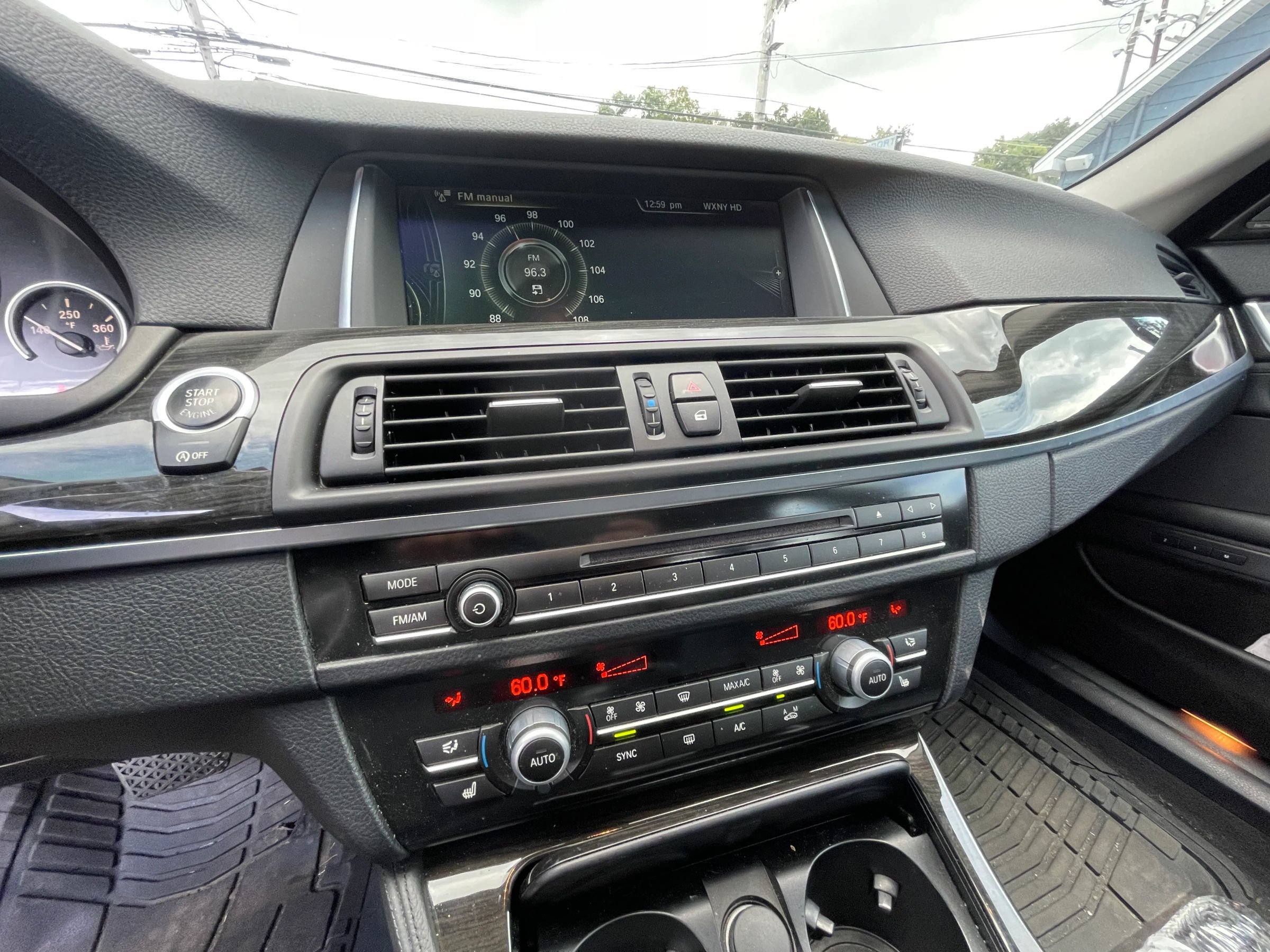 Used 2014 BMW 535i xDrive Sedan AWD/4WD image 14