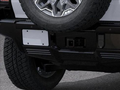 Used 2025 GMC Hummer EV 3X AWD/4WD image 14