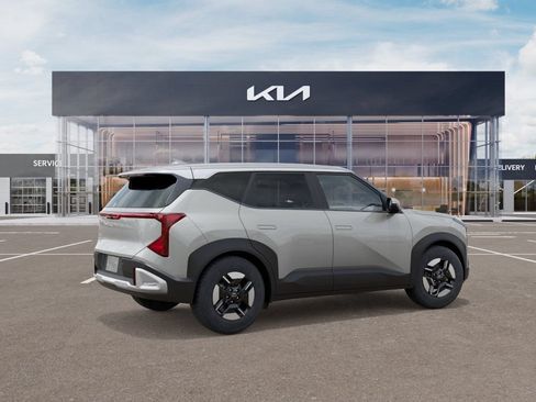 New 2027 Kia Seltos LX FWD image 5