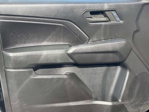 Used 2024 Chevrolet Colorado W/T image 17