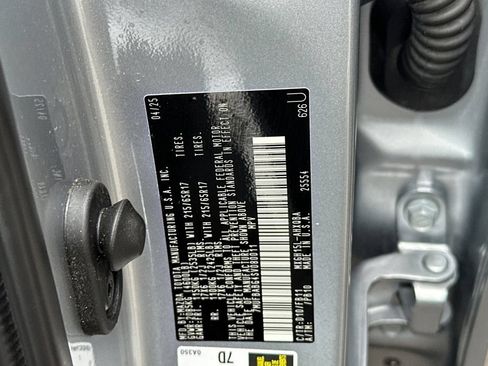 Certified 2025 Toyota Corolla Cross AWD Hybrid image 27