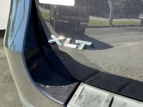 Certified 2022 Ford Explorer XLT image 19