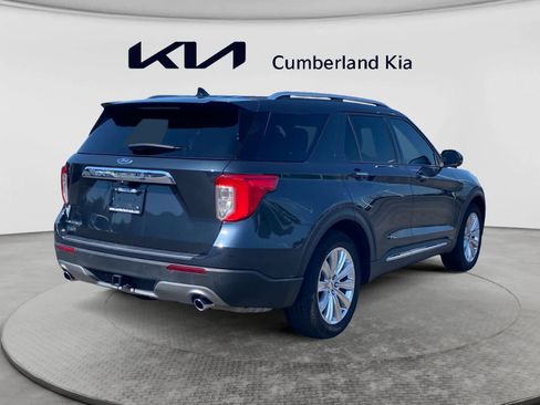 Used 2024 Ford Explorer Limited w/ Limited Technology Package RWD image 5