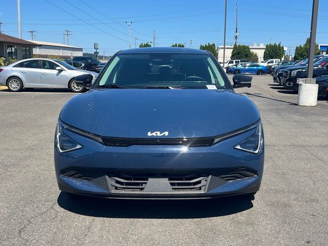 Certified 2025 Kia EV6 Light w/ Light LR Technology Package RWD image 4