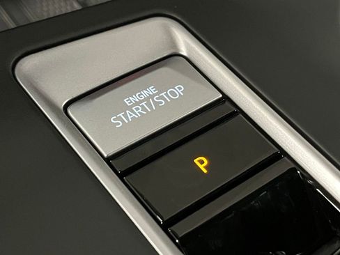 New 2026 Volkswagen Atlas Cross Sport SE image 14