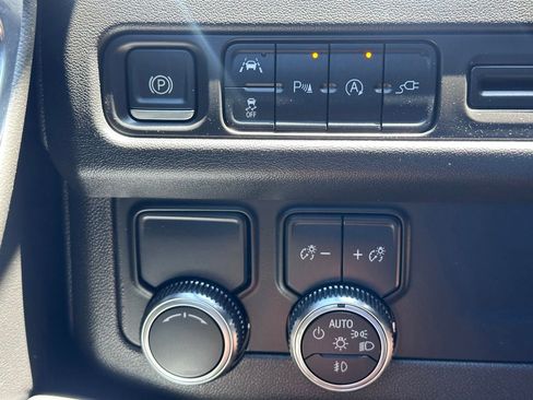 Used 2021 GMC Yukon SLT RWD image 26