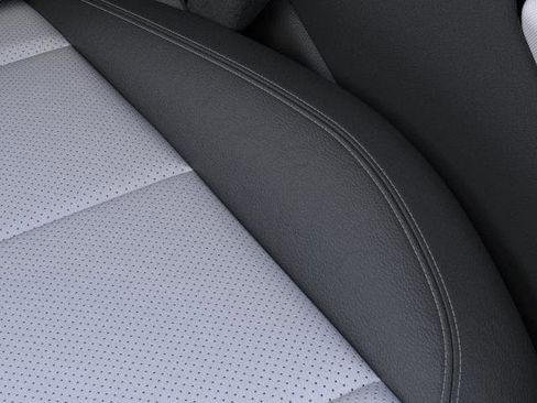 New 2025 Chevrolet Equinox EV LT image 21