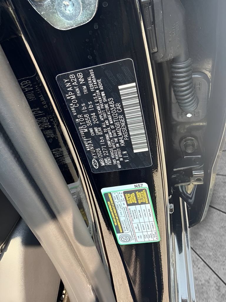 Used 2026 Hyundai Elantra Sport FWD image 21