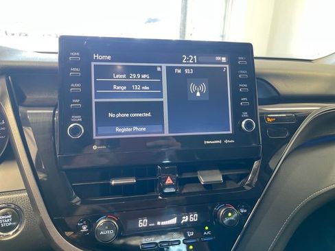 Used 2024 Toyota Camry XSE FWD image 11