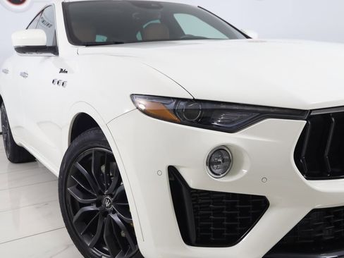 Used 2022 Maserati Levante Modena image 18