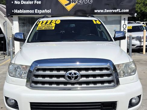 Used 2016 Toyota Sequoia Platinum RWD image 3