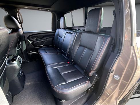 Used 2021 Nissan Titan PRO-4X w/ Pro-4x Convenience Package image 21