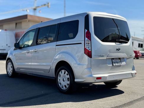Used 2019 Ford Transit Connect XLT image 9