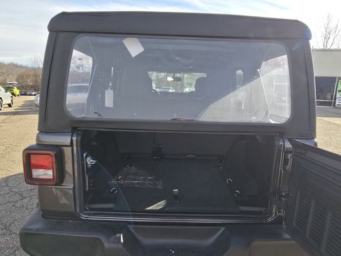 New 2026 Jeep Wrangler Unlimited Sport image 9
