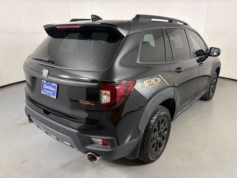 Used 2023 Honda Passport TrailSport image 8