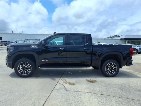 New 2026 GMC Sierra 1500 AT4 w/ AT4 Premium Package AWD/4WD image 4