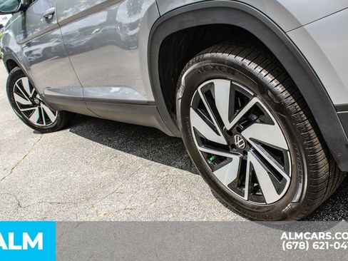 Used 2026 Volkswagen Atlas SE FWD image 14
