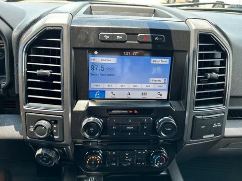 Used 2017 Ford F150 XLT w/ Equipment Group 302A Luxury AWD/4WD image 15