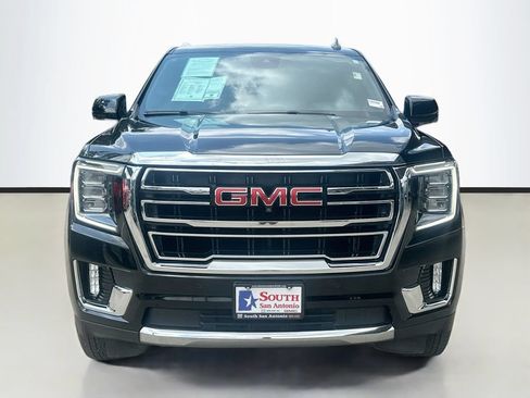 Used 2024 GMC Yukon SLT w/ SLT Luxury Package RWD image 2