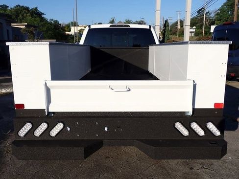 New 2025 Ford F350 XL w/ XL Chrome Package image 5