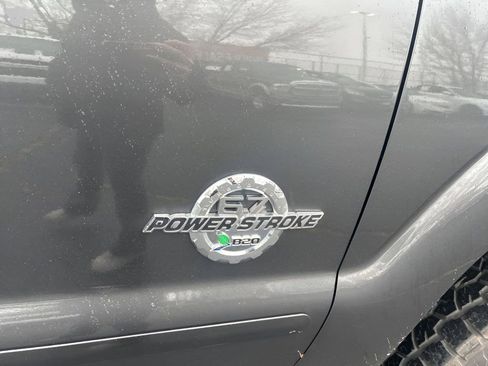 Used 2015 Ford F250 XLT w/ XLT Premium Package image 14