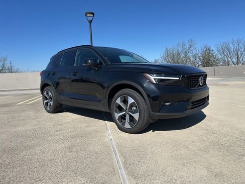 New 2026 Volvo XC40 B5 Plus w/ Protection Package Premier image 1