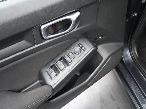 Certified 2025 Honda Civic Sport image 17