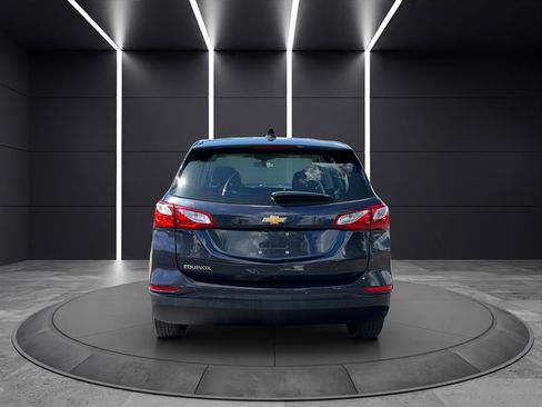 Used 2019 Chevrolet Equinox LS FWD image 5