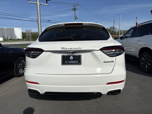 Certified 2022 Maserati Levante GT image 5