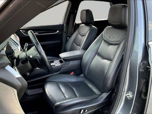 Used 2022 Cadillac XT5 Premium Luxury AWD/4WD image 23