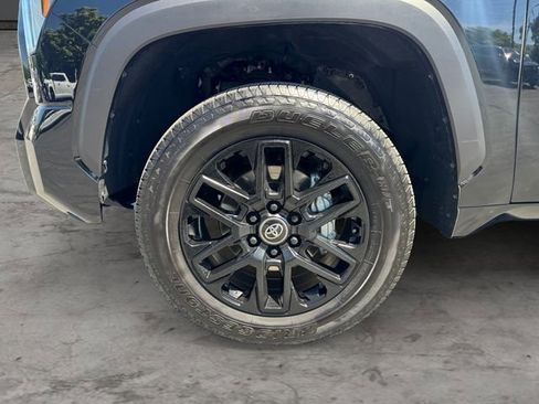 Certified 2025 Toyota Tundra Limited AWD/4WD image 9