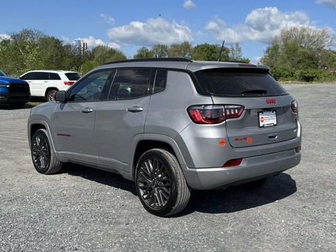 Used 2023 Jeep Compass Limited AWD/4WD image 4